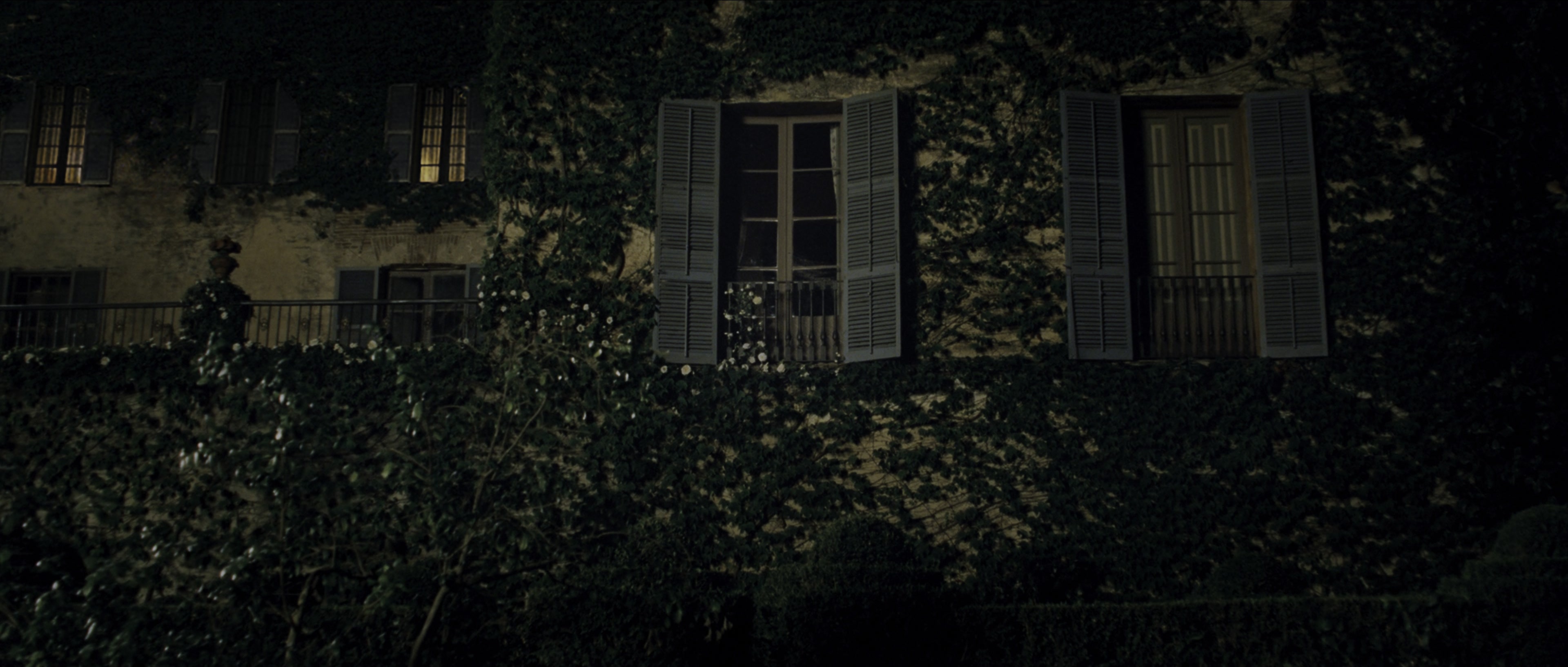Perfume: The Story of a Murderer (2006), wide, 2.35:1 — film still