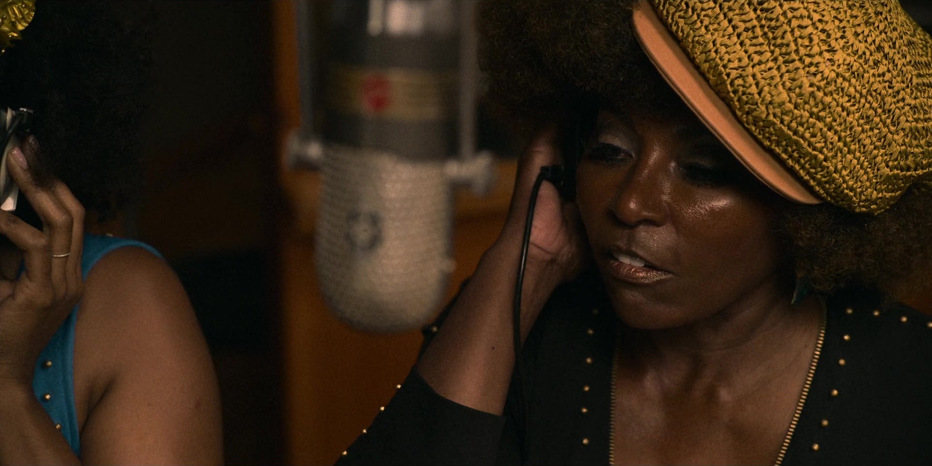 Dolemite Is My Name (2019), wide, 2.00:1 — film still