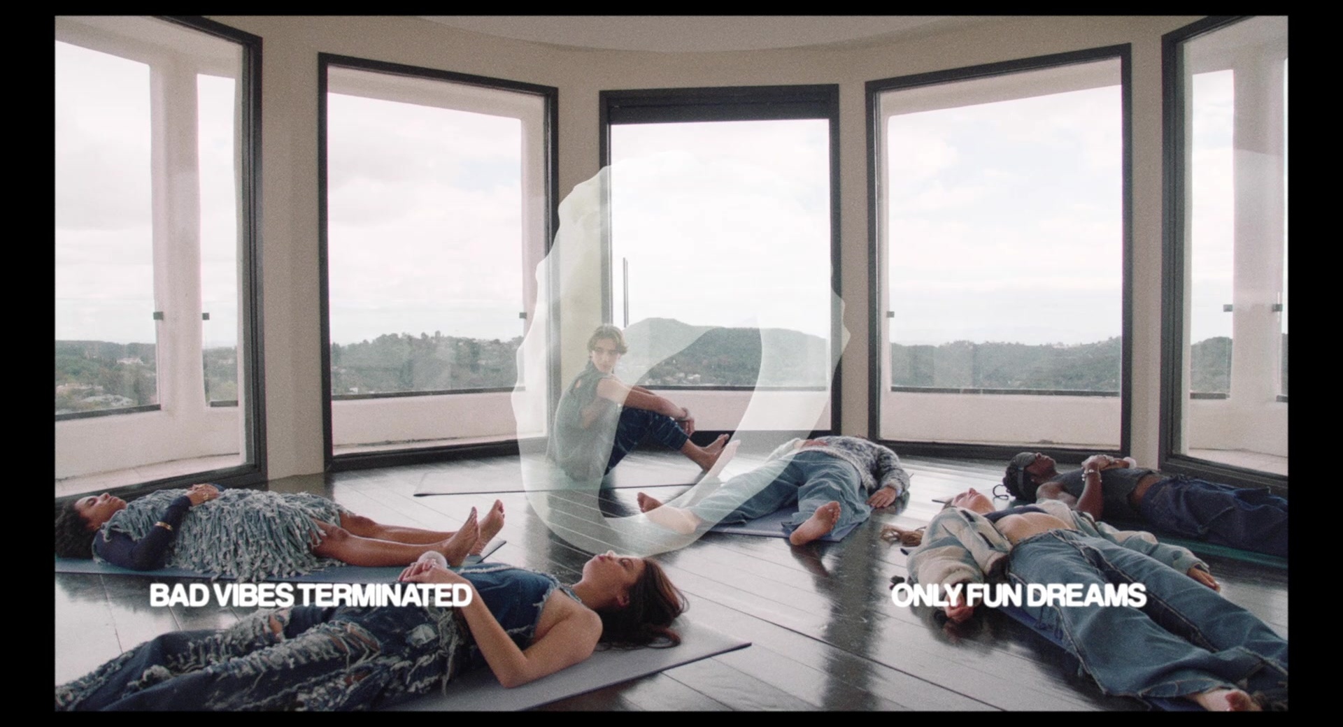 Dream Scenario (2023), wide, 1.85:1 — film still