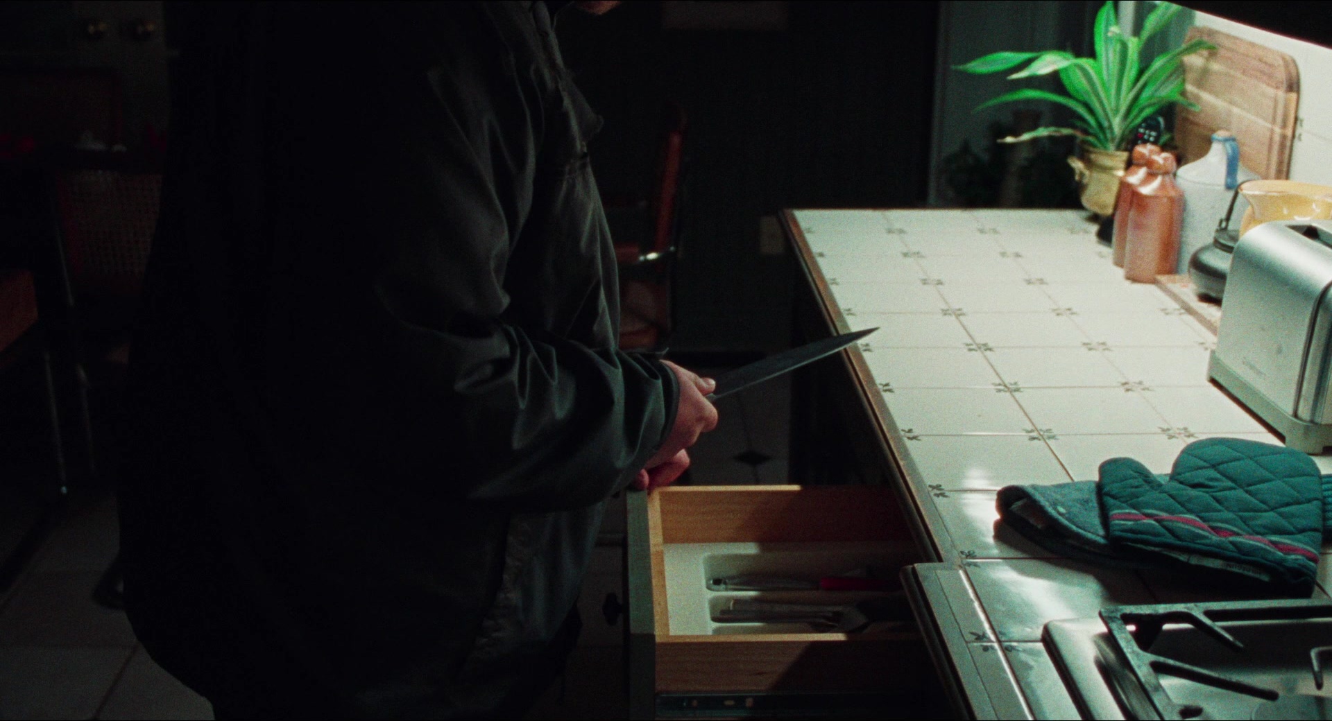 Dream Scenario (2023), wide, 1.85:1 — film still