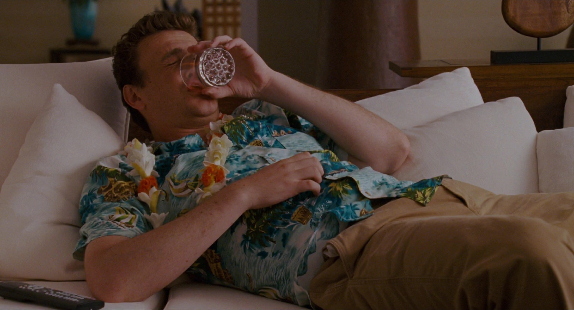 Forgetting Sarah Marshall (2008), wide, 1.85:1 — film still