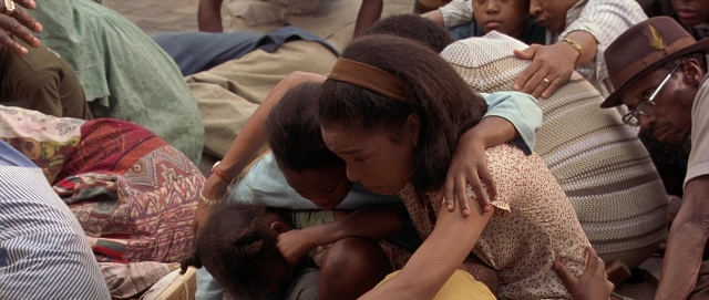 Hotel Rwanda — film still
