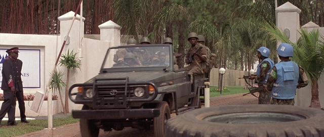 Hotel Rwanda — film still