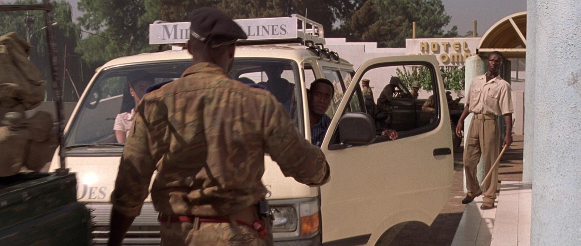 Hotel Rwanda (2004), wide, 2.36:1 — film still