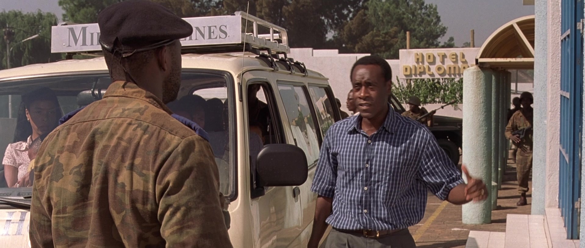 Hotel Rwanda (2004), wide, 2.36:1 — film still