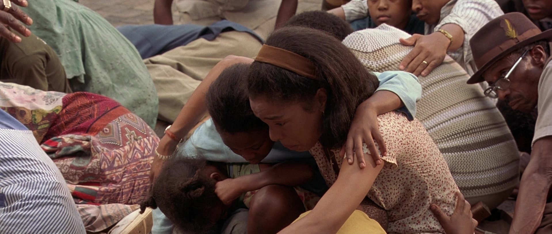 Hotel Rwanda (2004), wide, 2.36:1 — film still
