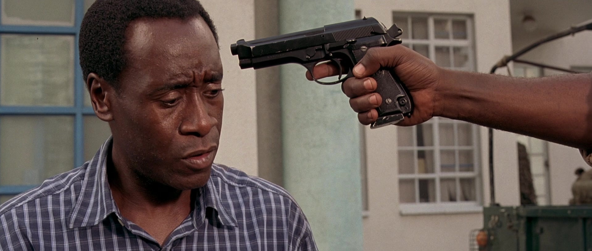 Hotel Rwanda (2004), wide, 2.36:1 — film still