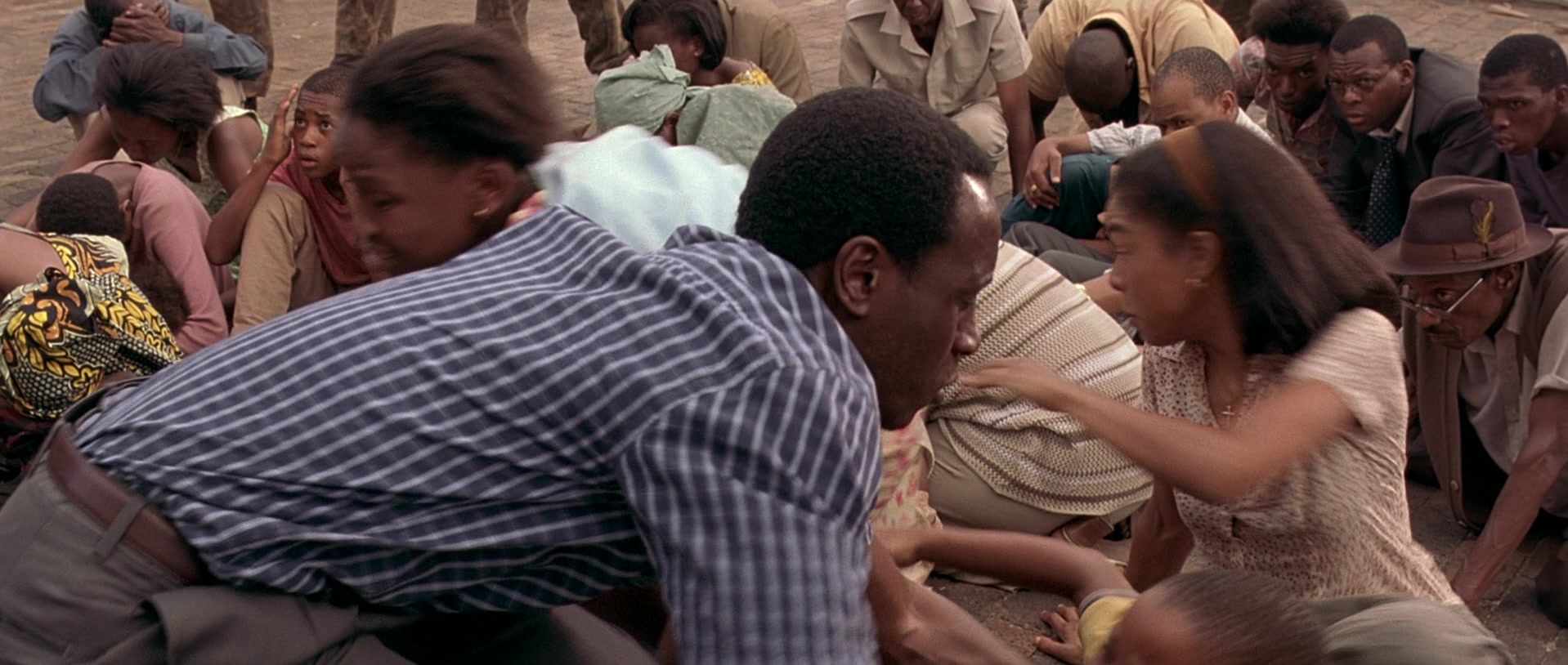 Hotel Rwanda (2004), wide, 2.36:1 — film still