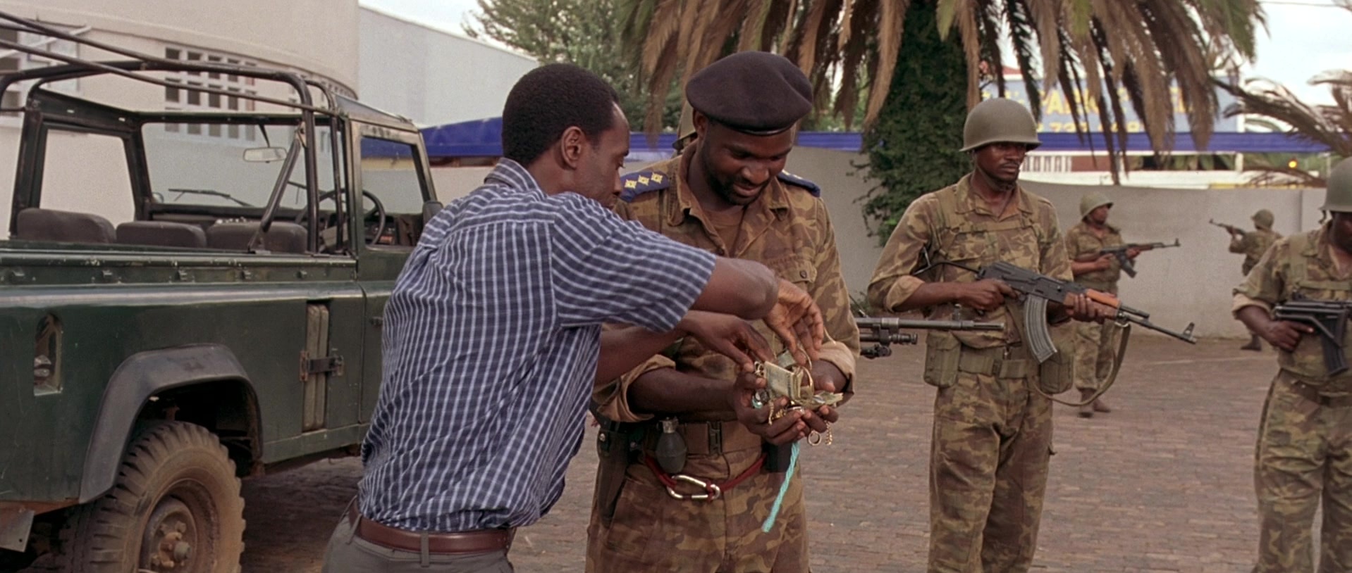 Hotel Rwanda (2004), wide, 2.36:1 — film still