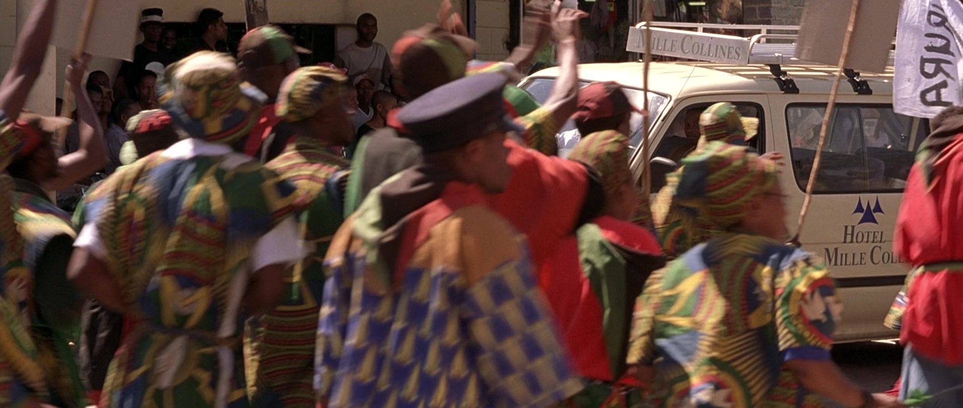 Hotel Rwanda (2004), wide, 2.36:1 — film still