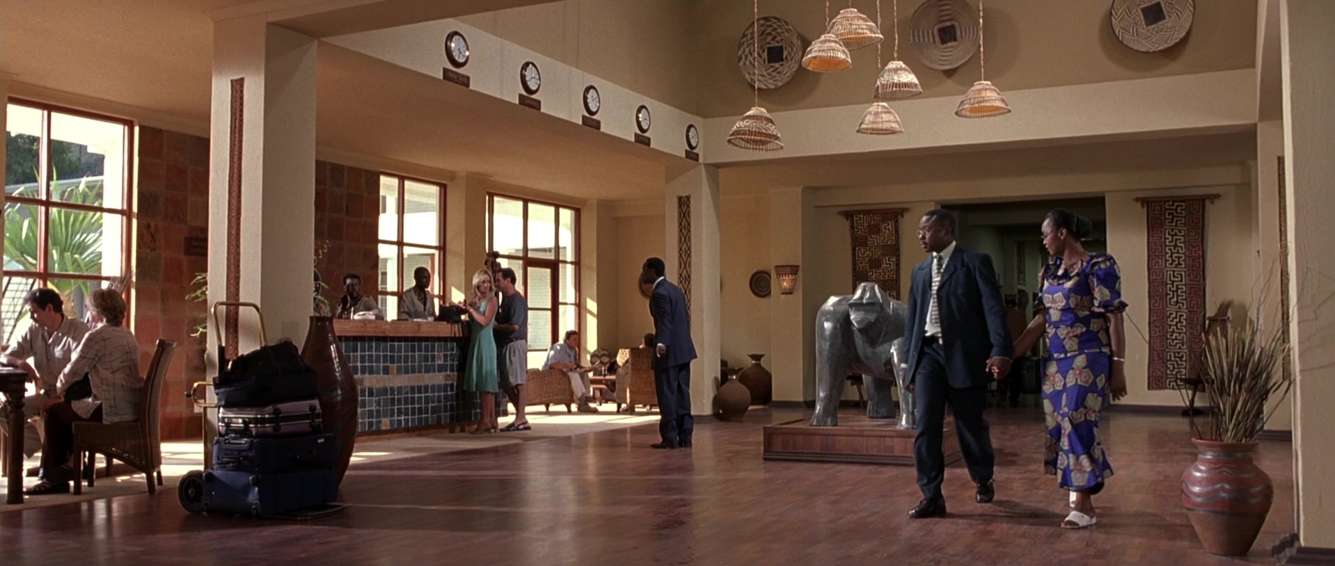 Hotel Rwanda (2004), wide, 2.36:1 — film still