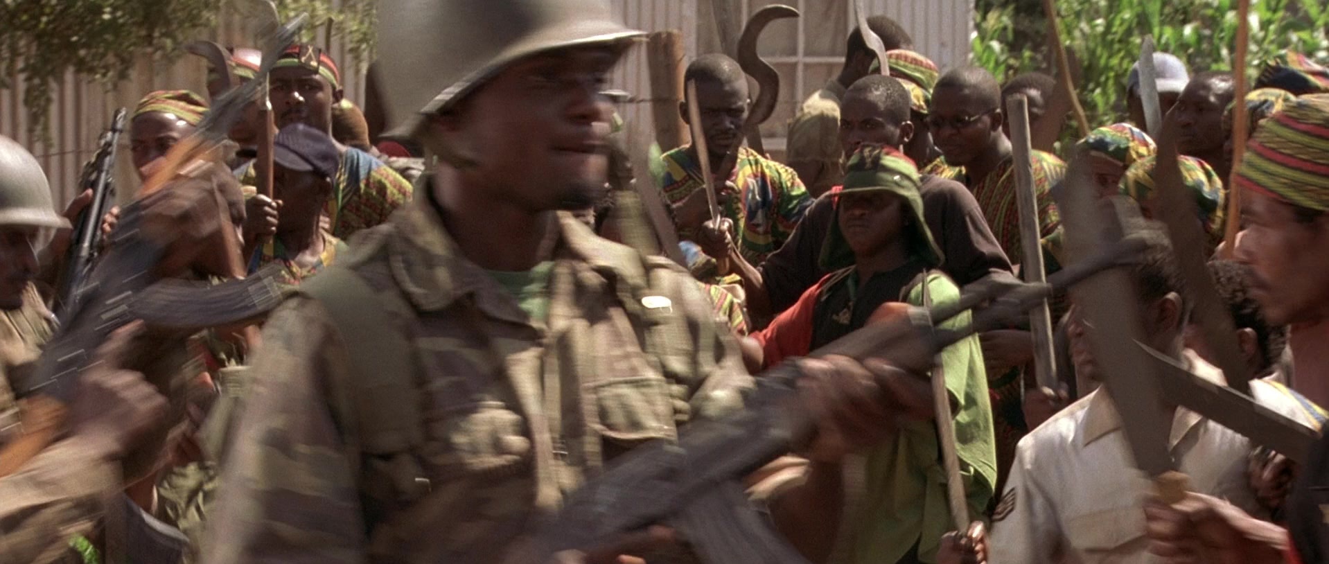 Hotel Rwanda (2004), wide, 2.36:1 — film still