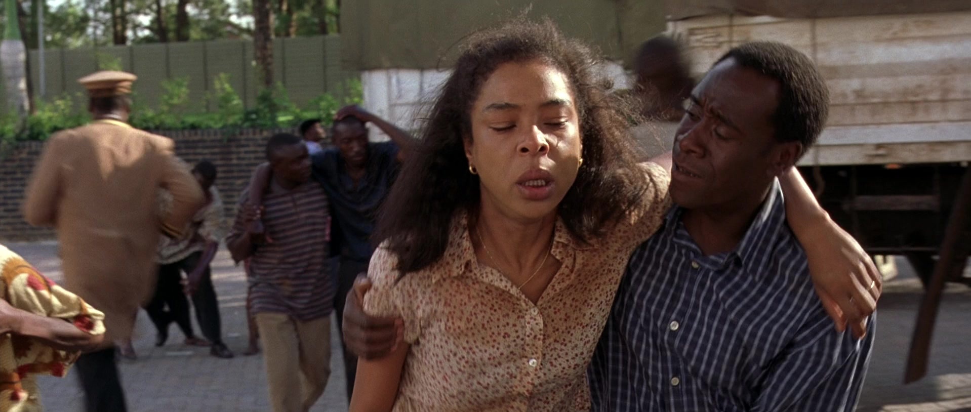 Hotel Rwanda (2004), wide, 2.36:1 — film still
