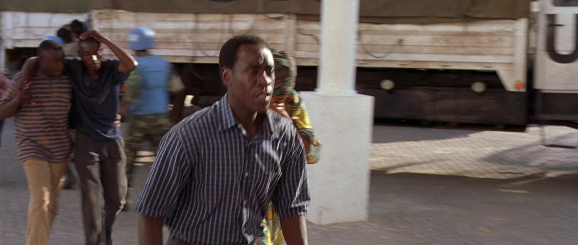 Hotel Rwanda (2004), wide, 2.36:1 — film still