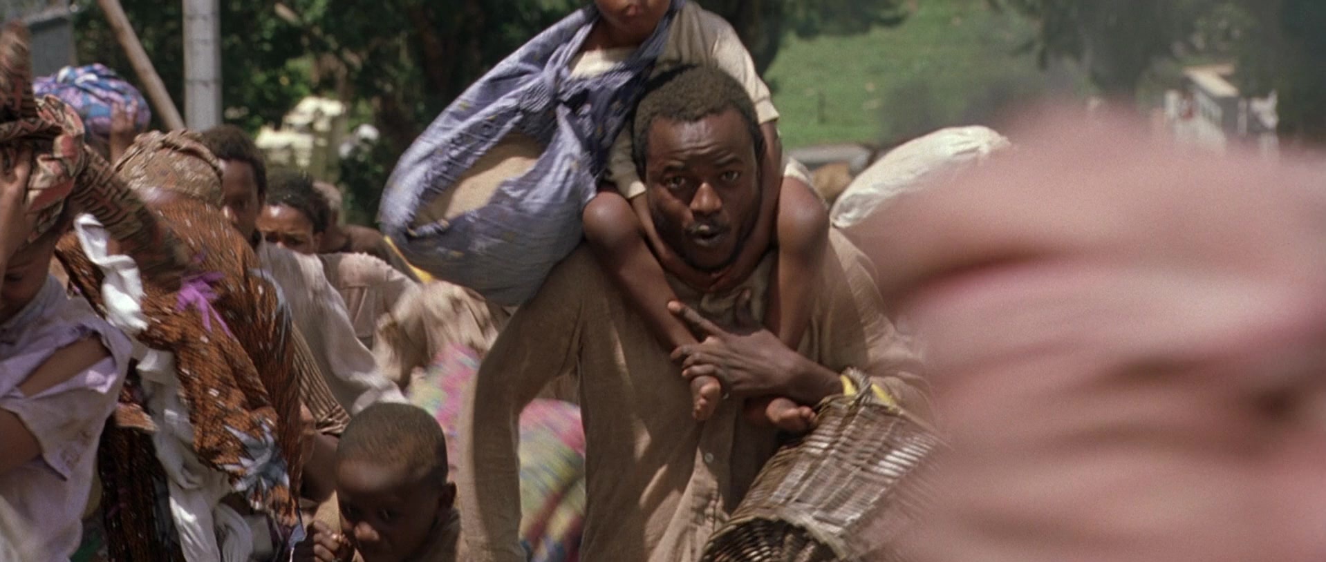 Hotel Rwanda (2004), wide, 2.36:1 — film still