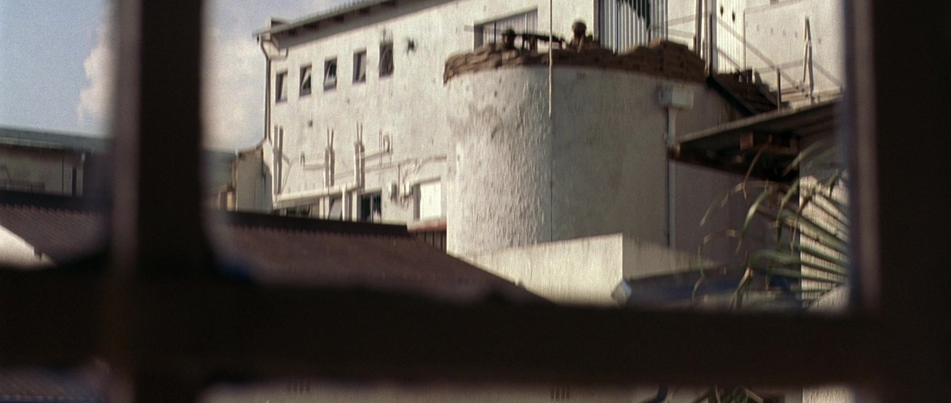 Hotel Rwanda (2004), unknown, 2.36:1 — film still