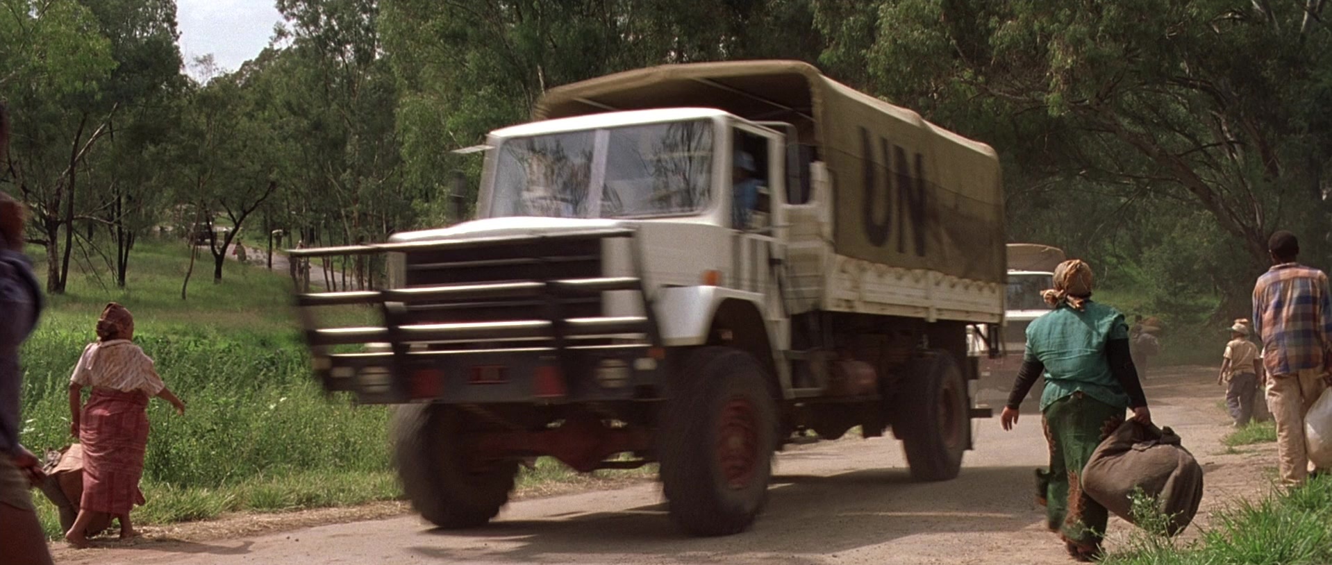 Hotel Rwanda (2004), wide, 2.36:1 — film still