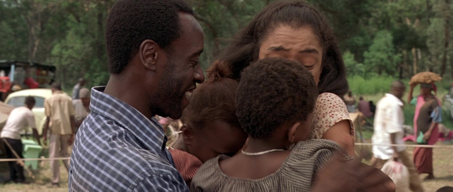 Hotel Rwanda (2004), wide, 2.36:1 — film still