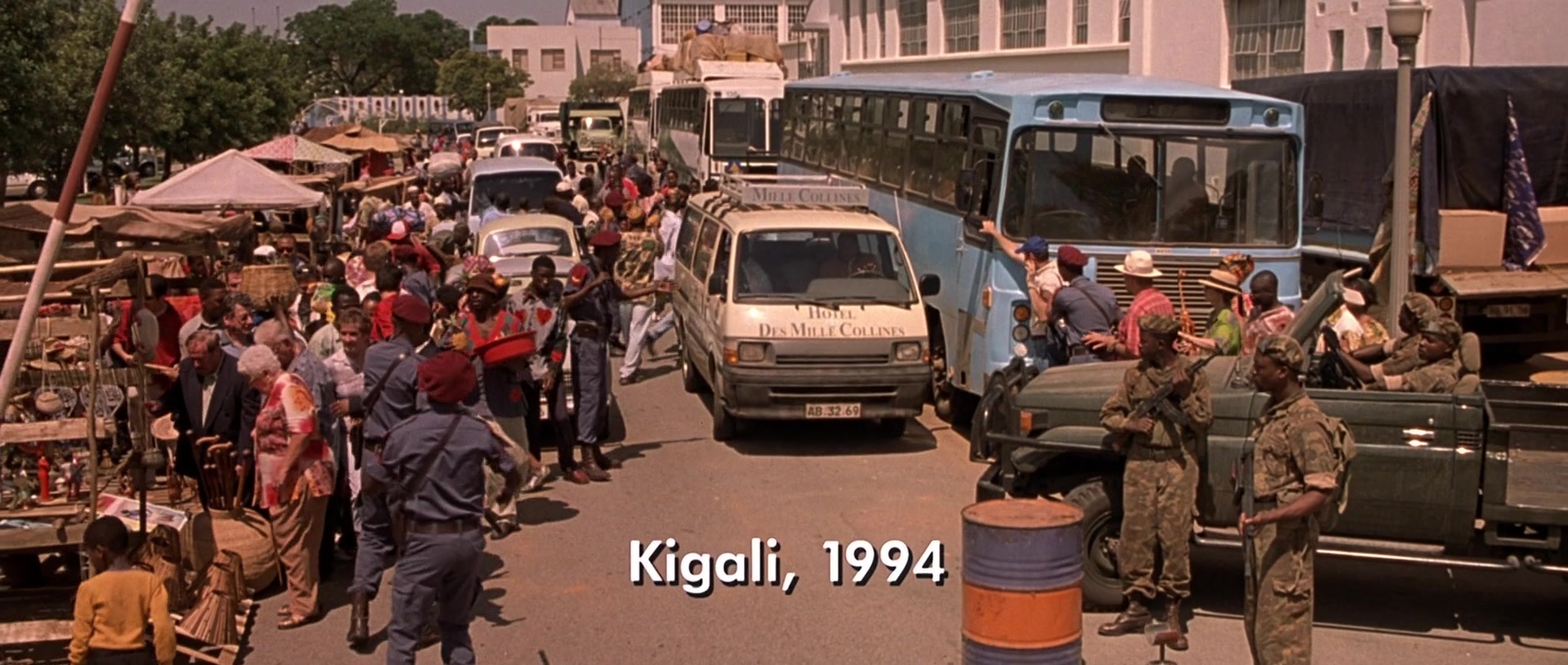 Hotel Rwanda (2004), wide, 2.36:1 — film still