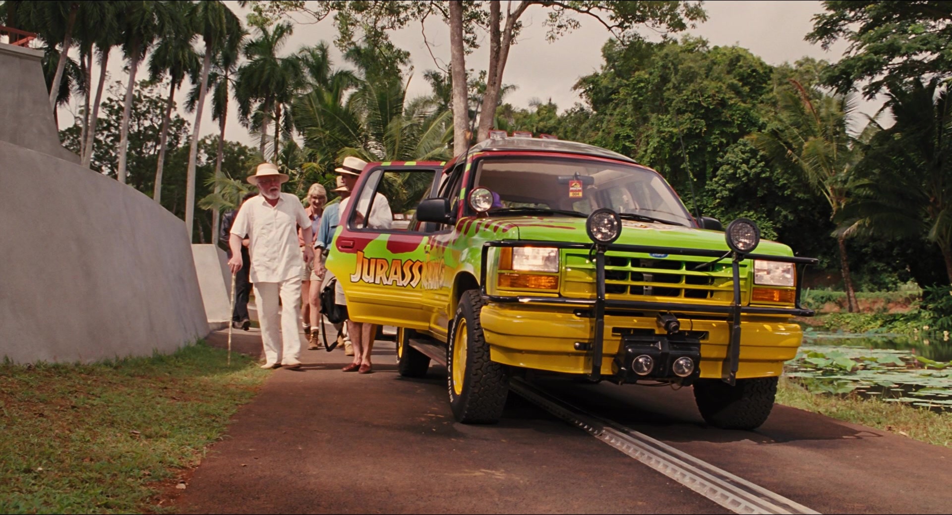 Jurassic Park (1993), wide, 1.85:1 — film still