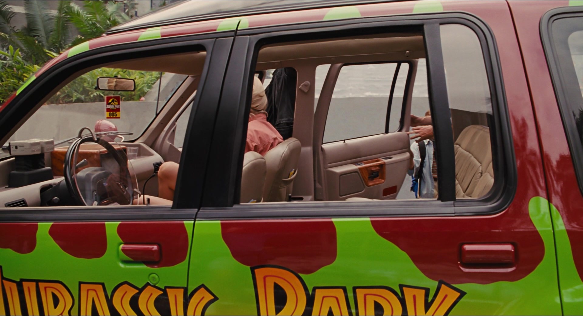 Jurassic Park (1993), wide, 1.85:1 — film still