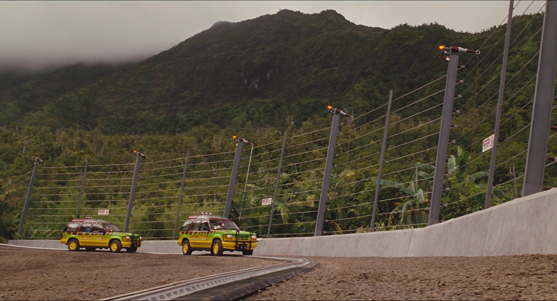 Jurassic Park (1993), wide, 1.85:1 — film still