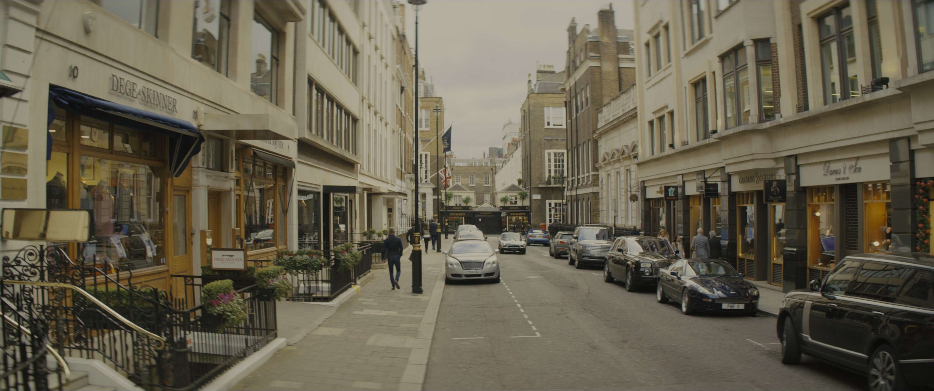 Kingsman: The Golden Circle (2017), wide, 2.39:1 — film still