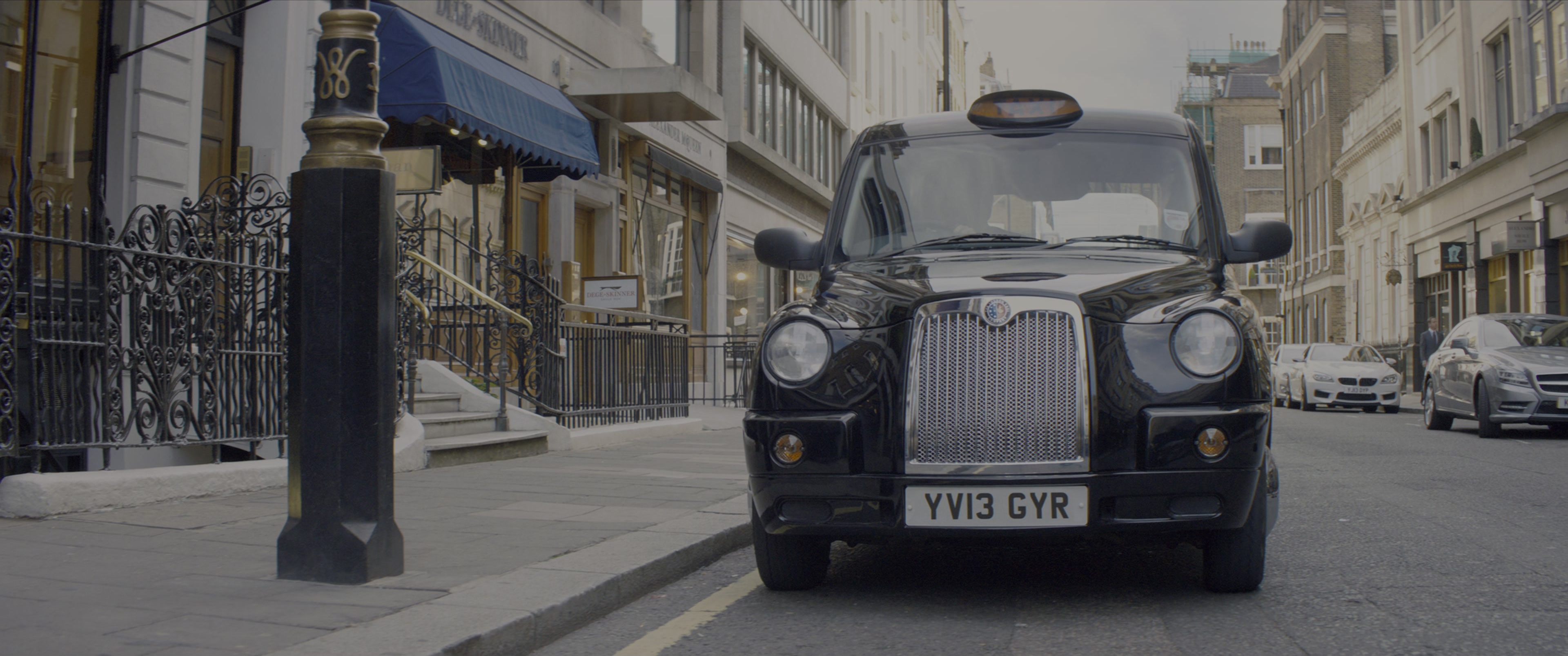 Kingsman: The Secret Service (2015), wide, 2.39:1 — film still