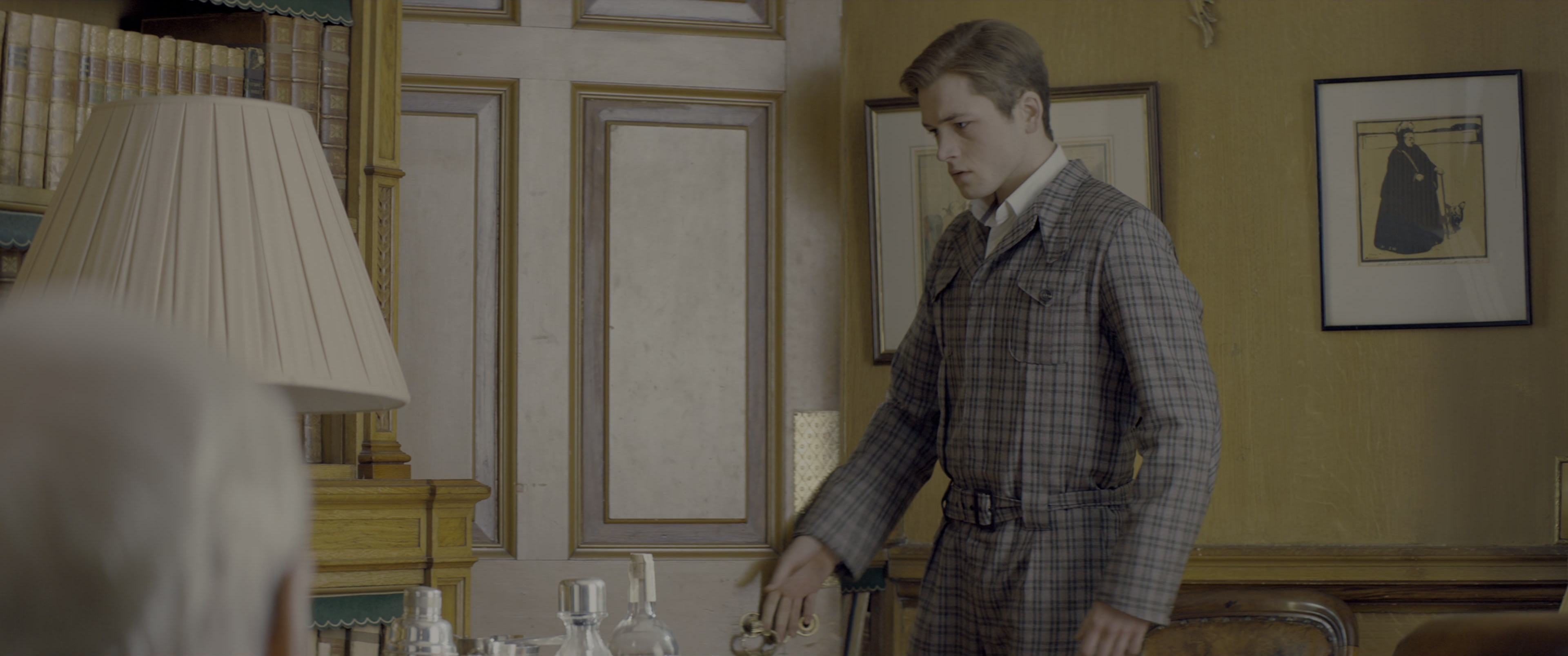 Kingsman: The Secret Service (2015), wide, 2.39:1 — film still