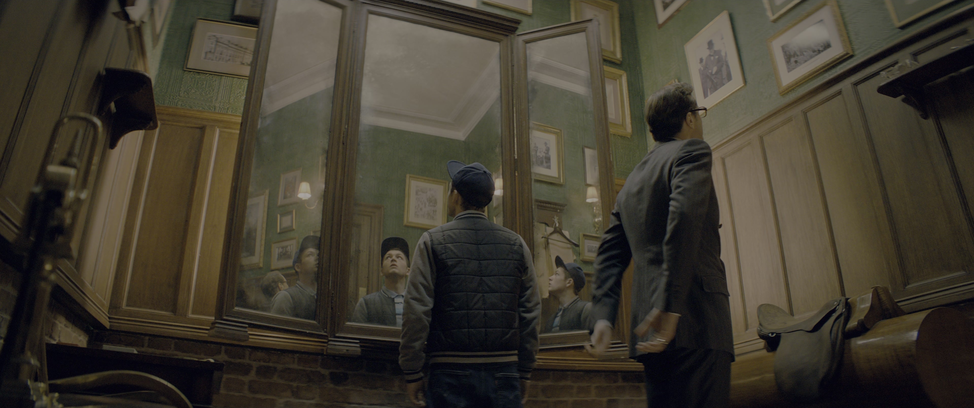Kingsman: The Secret Service (2015), wide, 2.39:1 — film still