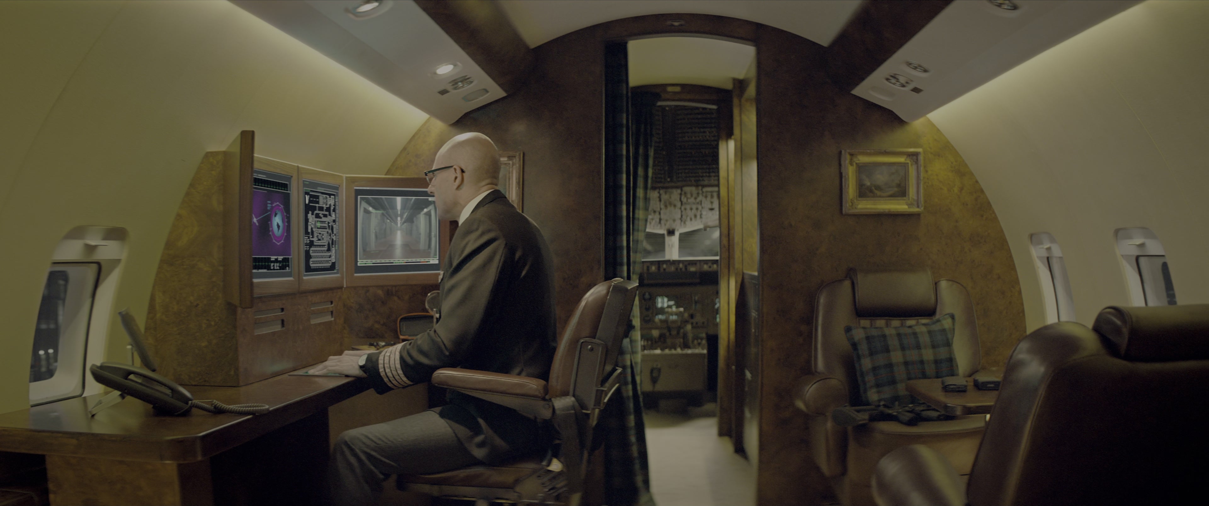 Kingsman: The Secret Service (2015), wide, 2.39:1 — film still