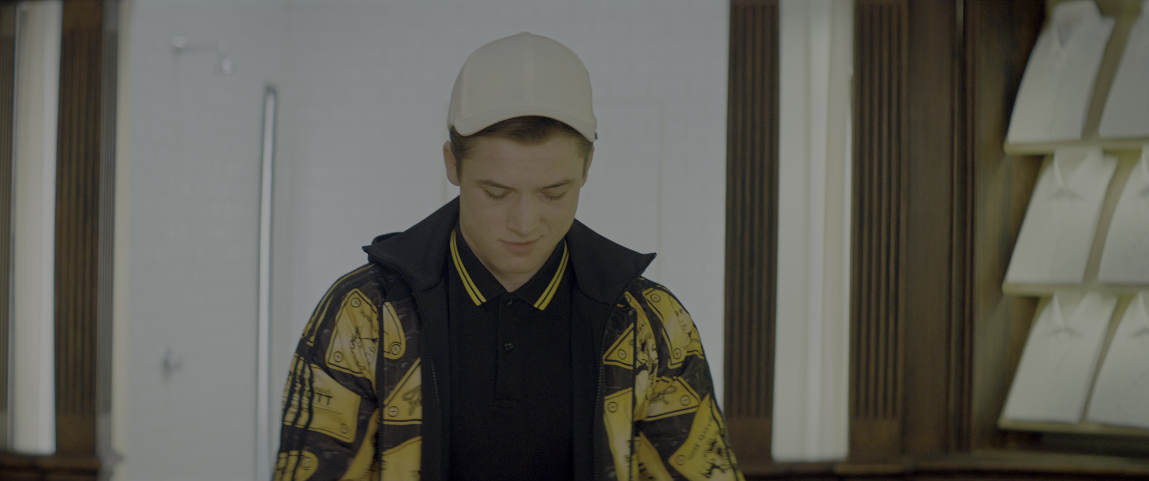 Kingsman: The Secret Service (2015), wide, 2.39:1 — film still