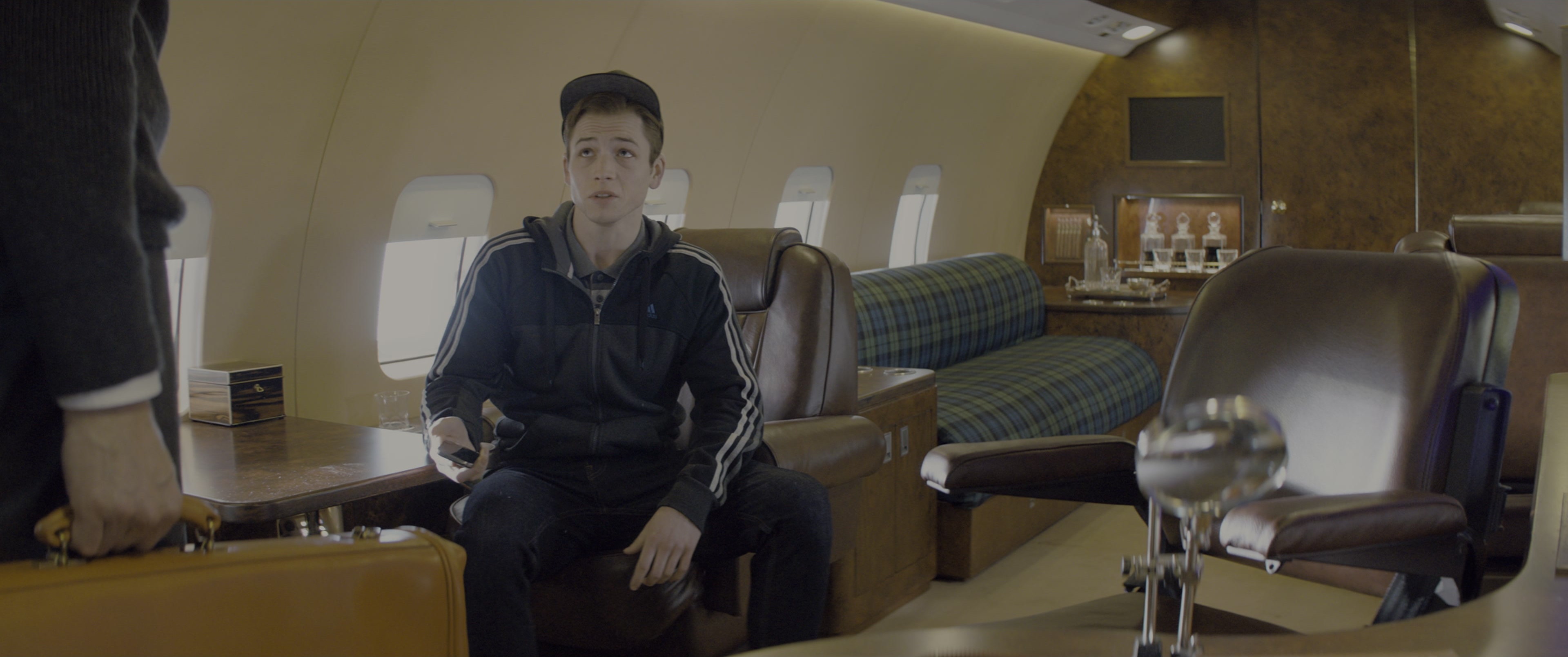 Kingsman: The Secret Service (2015), wide, 2.39:1 — film still