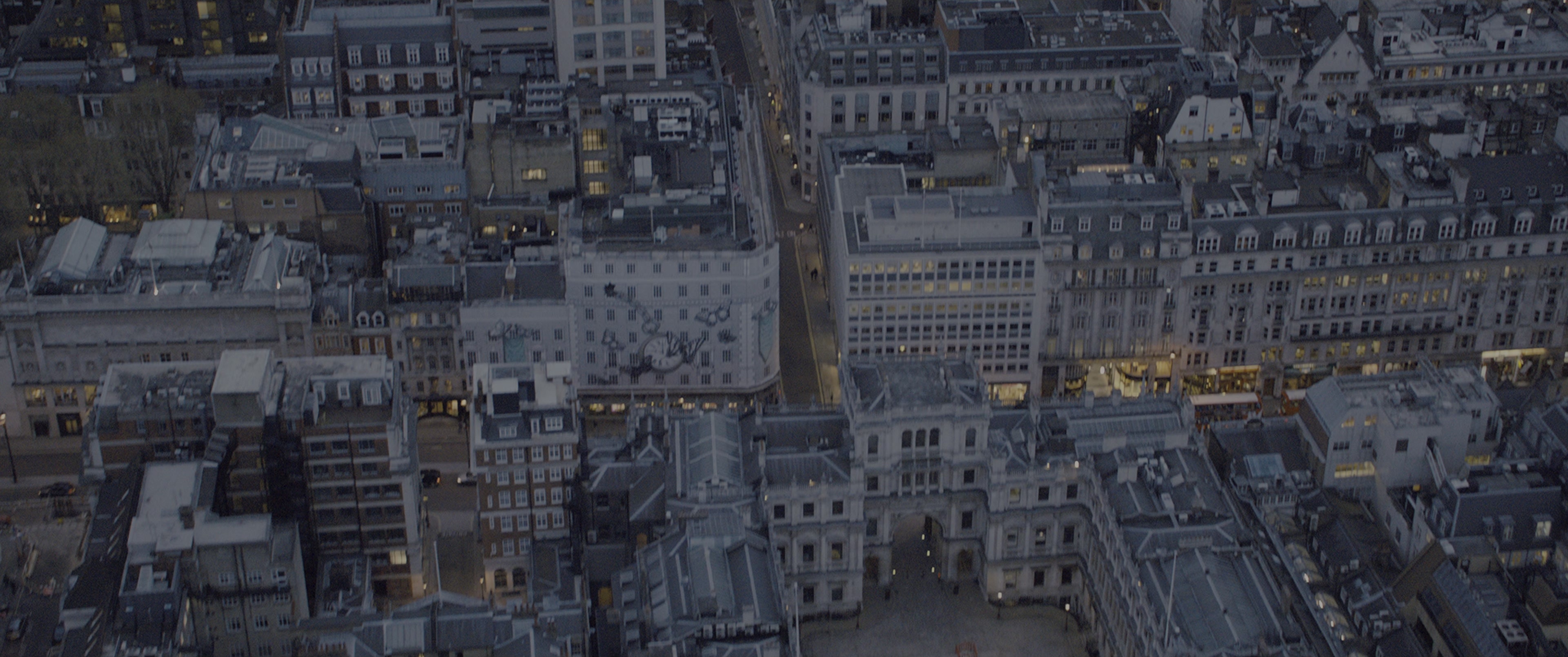 Kingsman: The Secret Service (2015), wide, 2.39:1 — film still