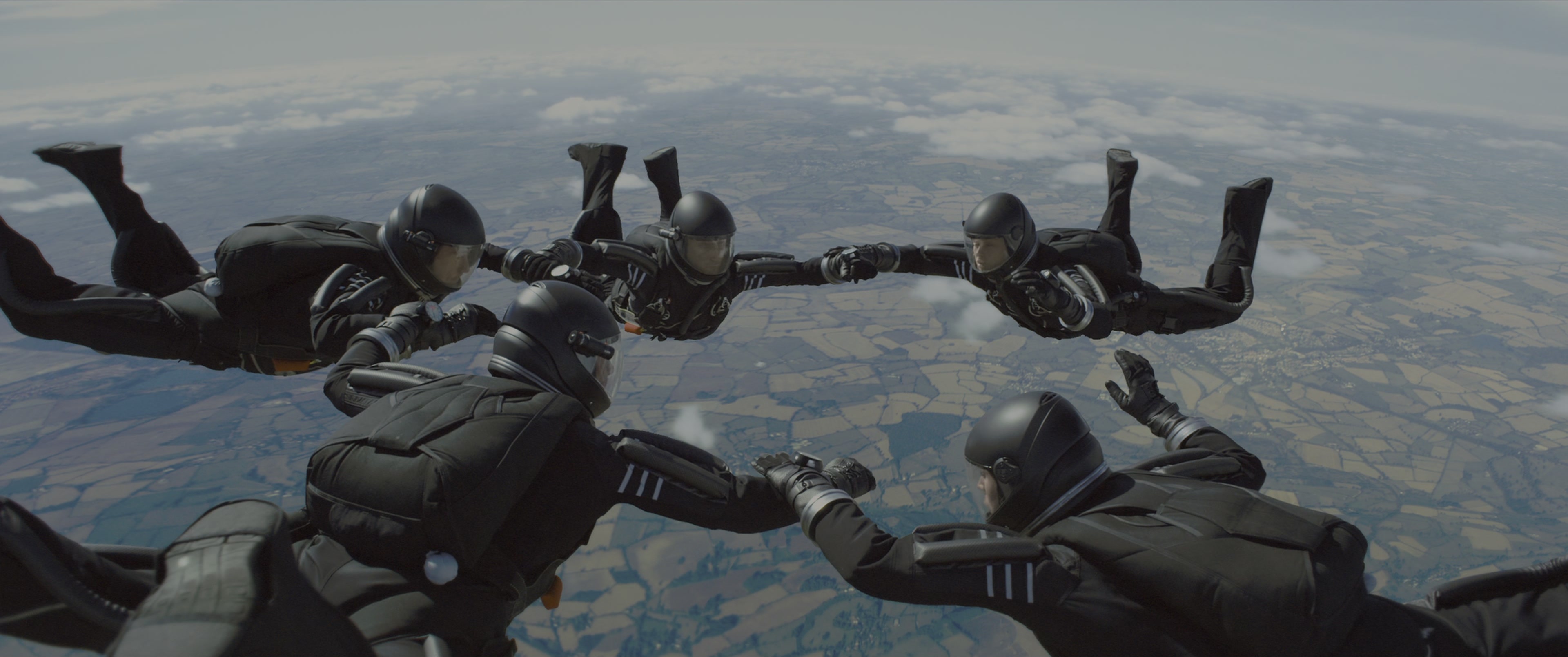 Kingsman: The Secret Service (2015), wide, 2.39:1 — film still