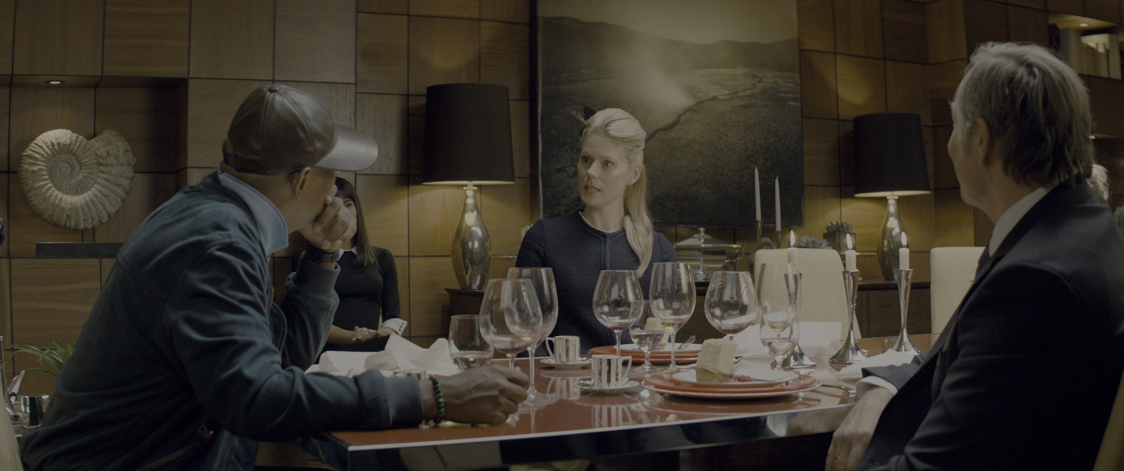Kingsman: The Secret Service (2015), wide, 2.39:1 — film still
