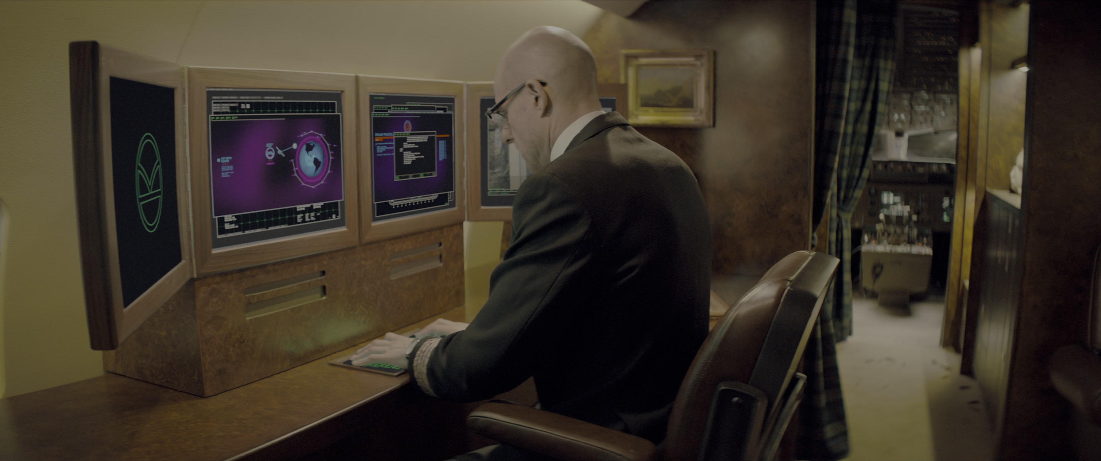 Kingsman: The Secret Service (2015), wide, 2.39:1 — film still