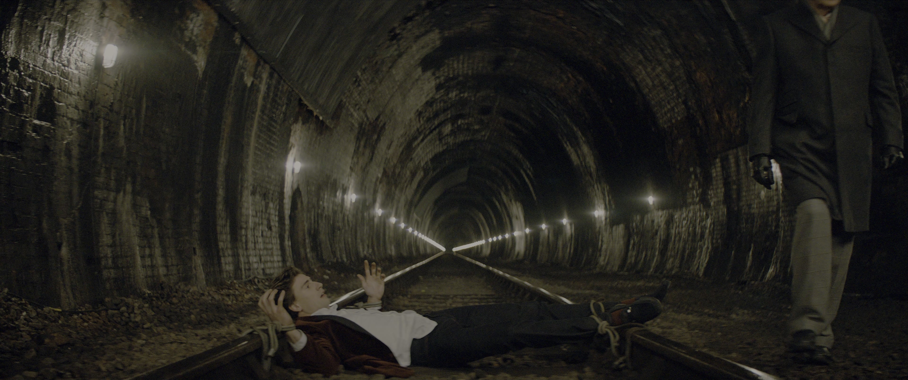 Kingsman: The Secret Service (2015), wide, 2.39:1 — film still
