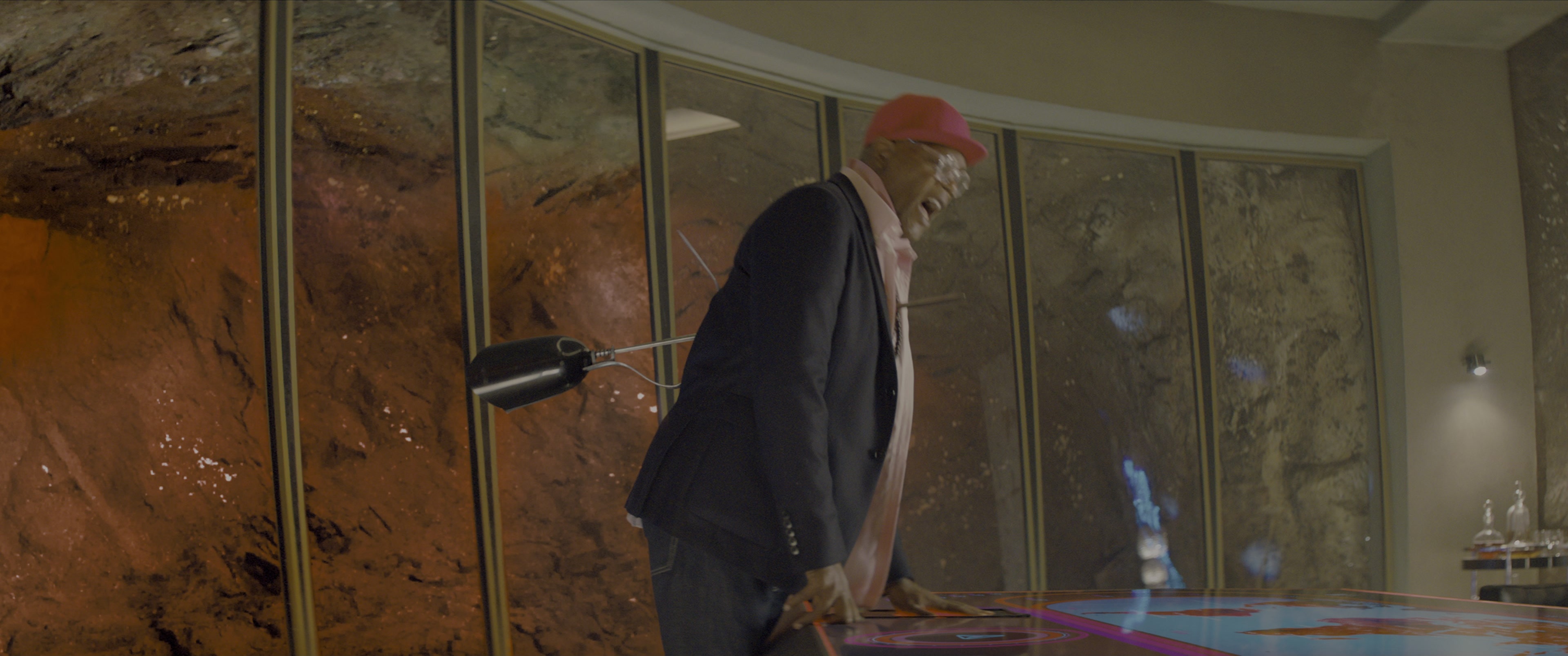 Kingsman: The Secret Service (2015), wide, 2.39:1 — film still