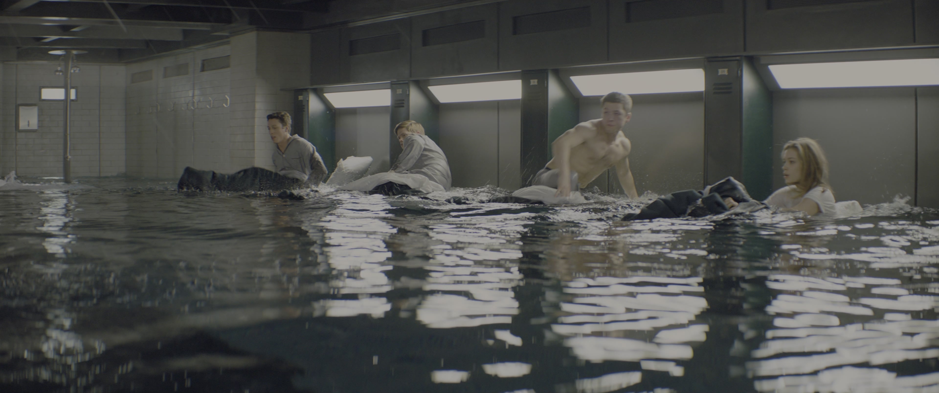 Kingsman: The Secret Service (2015), wide, 2.39:1 — film still