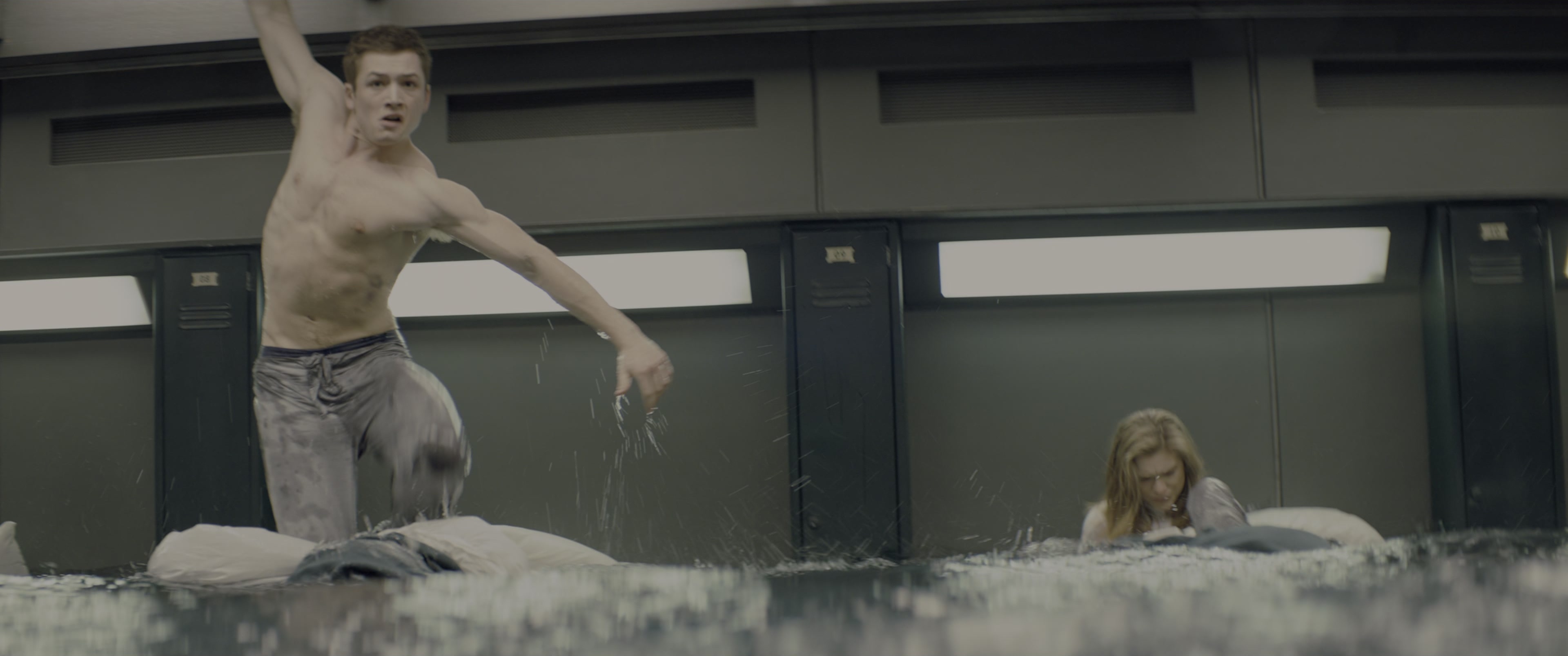 Kingsman: The Secret Service (2015), wide, 2.39:1 — film still