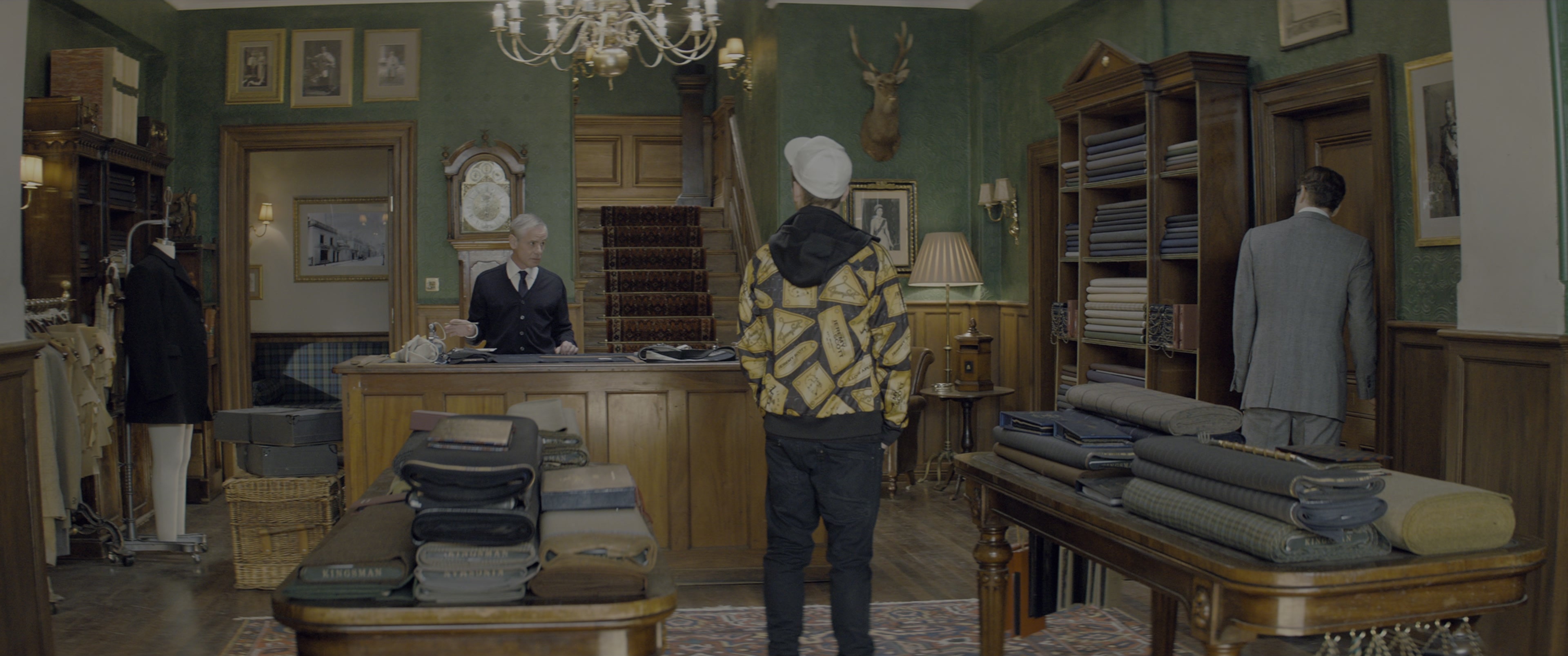Kingsman: The Secret Service (2015), wide, 2.39:1 — film still