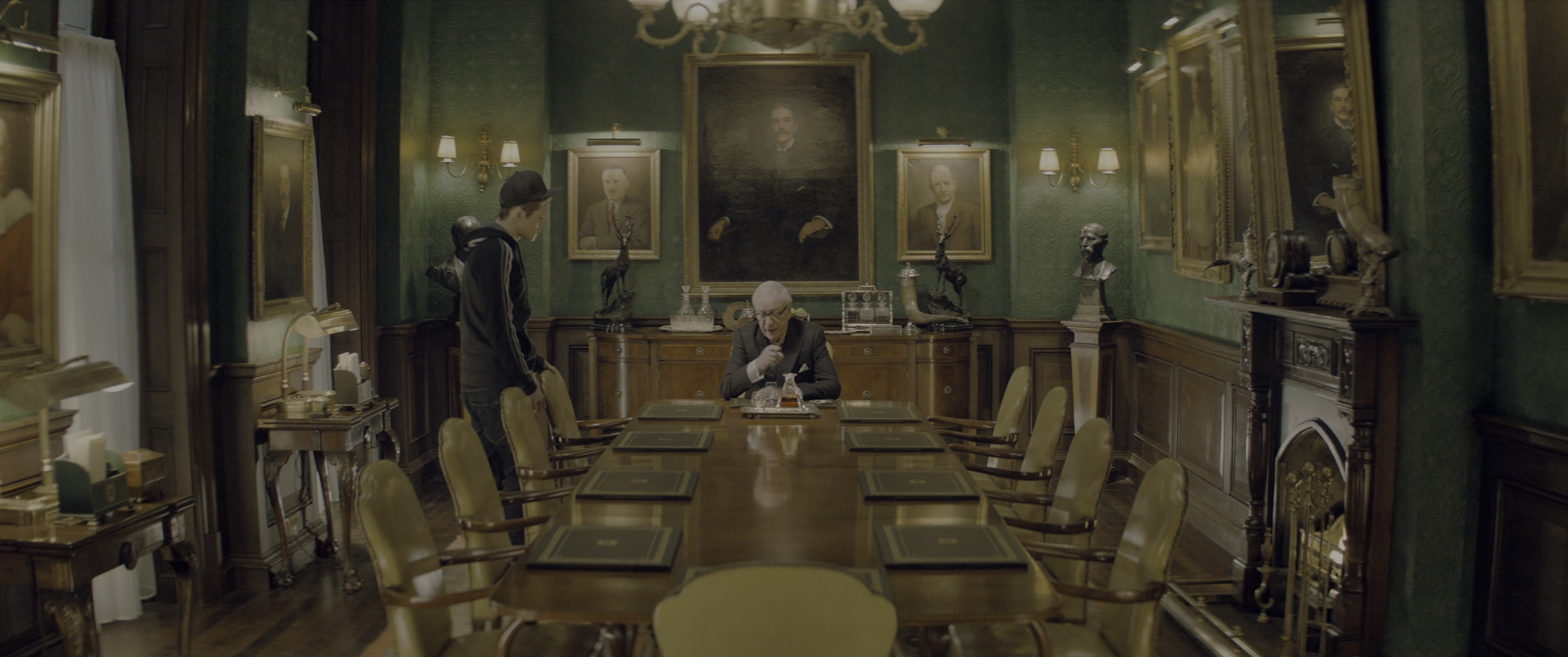 Kingsman: The Secret Service (2015), wide, 2.39:1 — film still