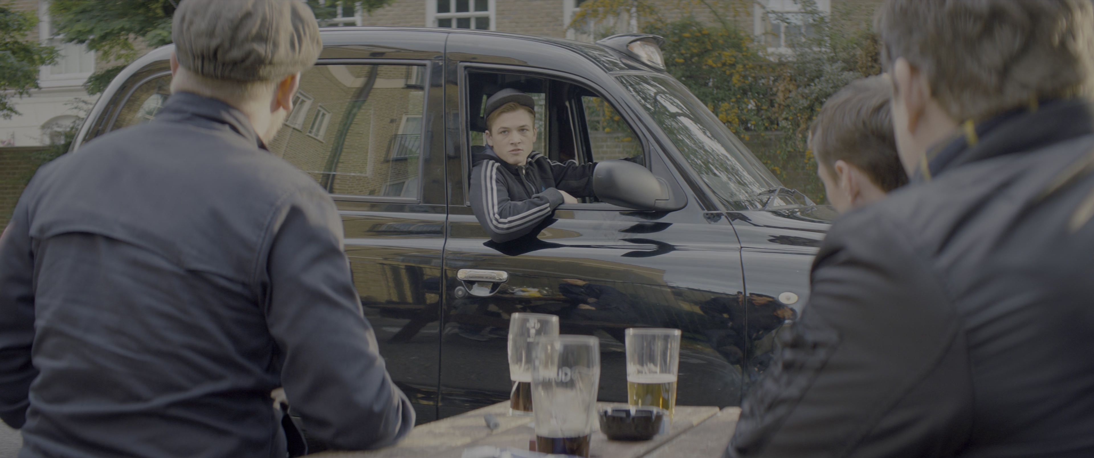 Kingsman: The Secret Service (2015), wide, 2.39:1 — film still