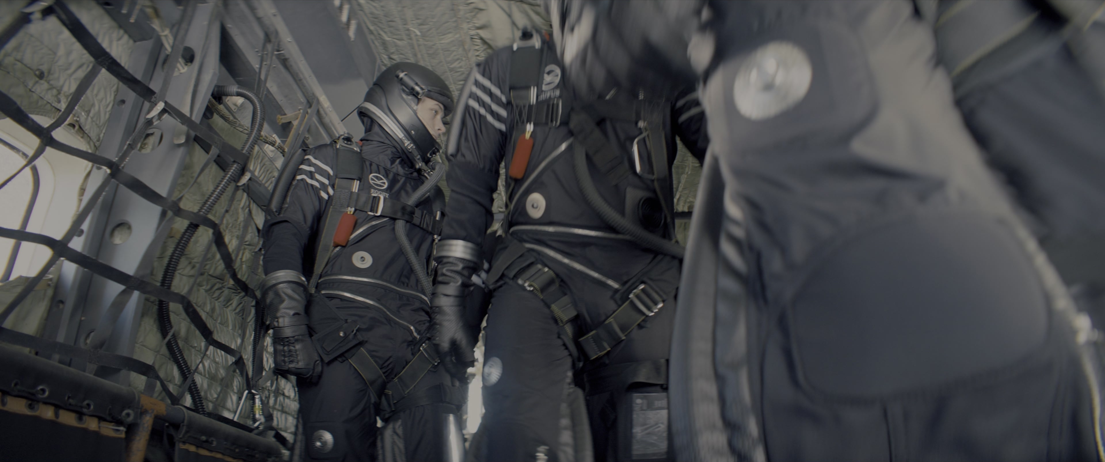 Kingsman: The Secret Service (2015), wide, 2.39:1 — film still