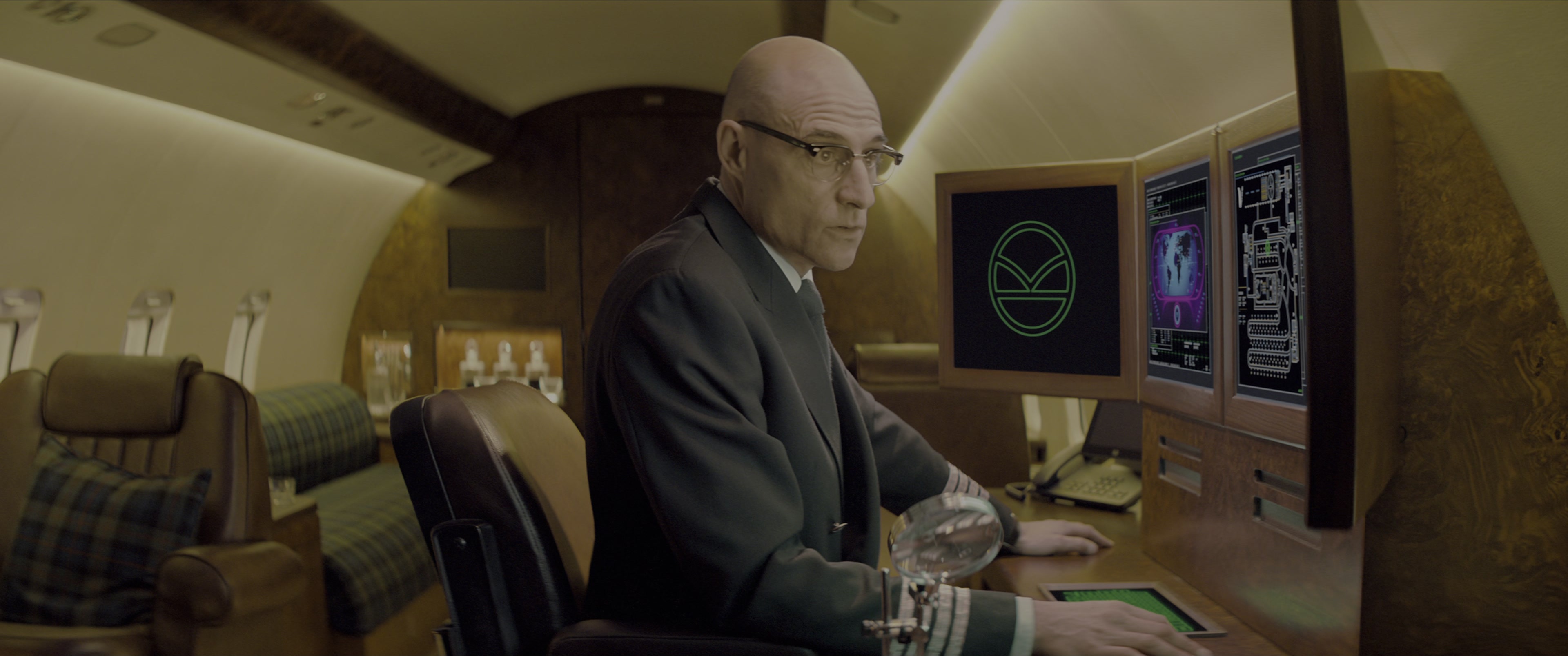 Kingsman: The Secret Service (2015), wide, 2.39:1 — film still