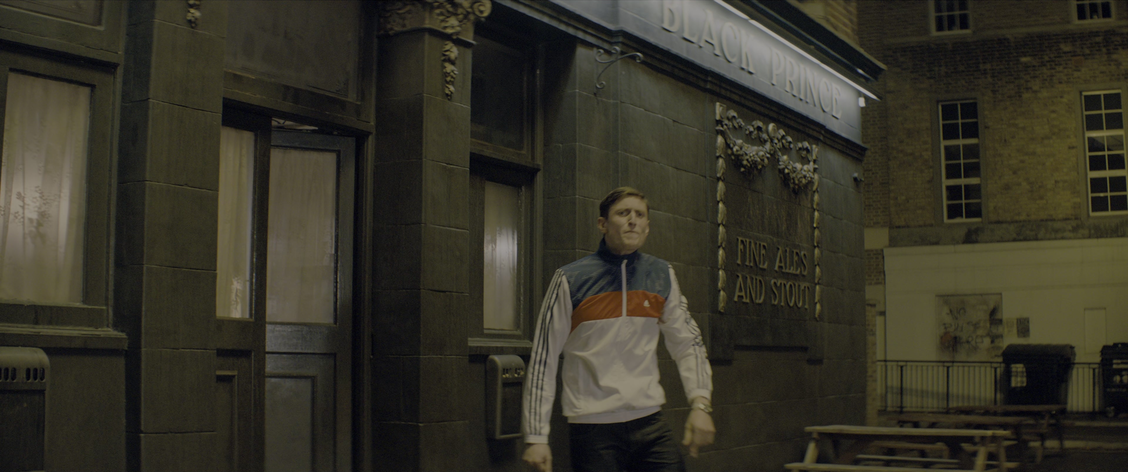 Kingsman: The Secret Service (2015), wide, 2.39:1 — film still