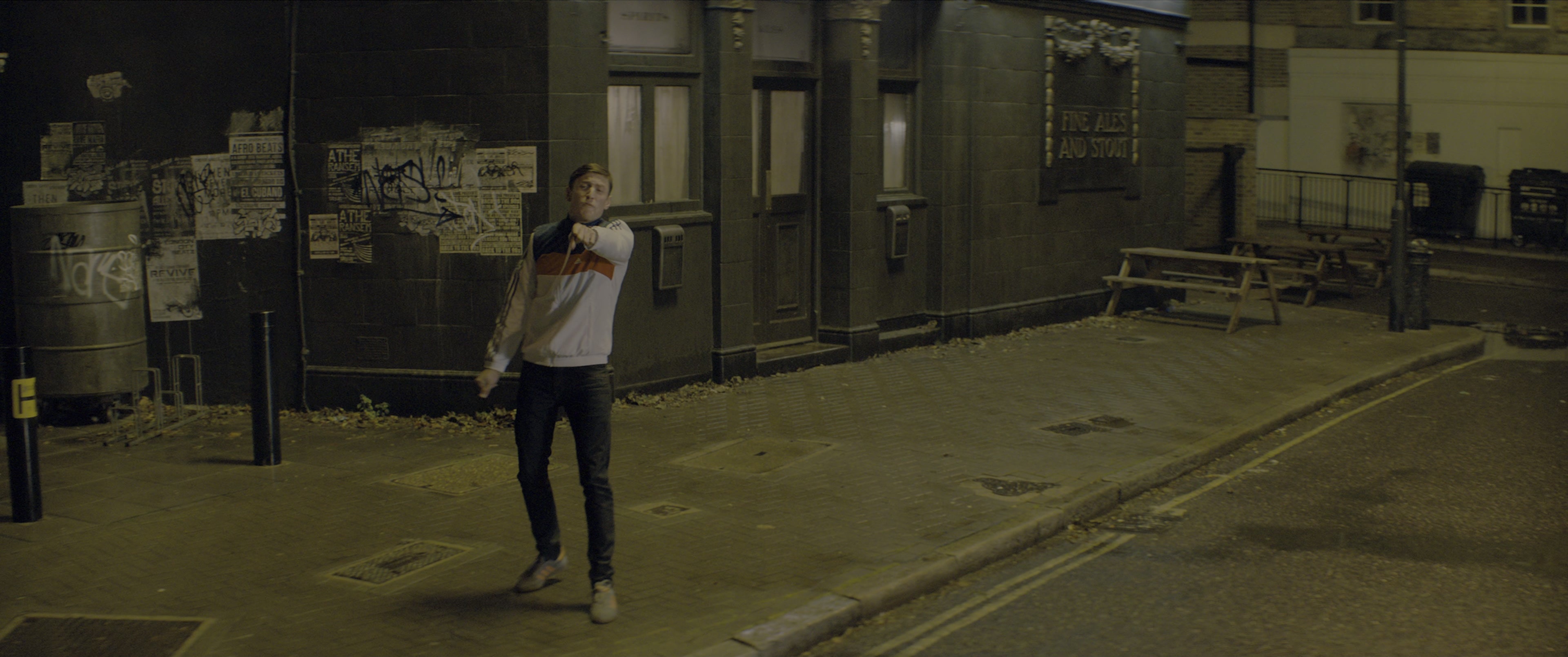 Kingsman: The Secret Service (2015), wide, 2.39:1 — film still