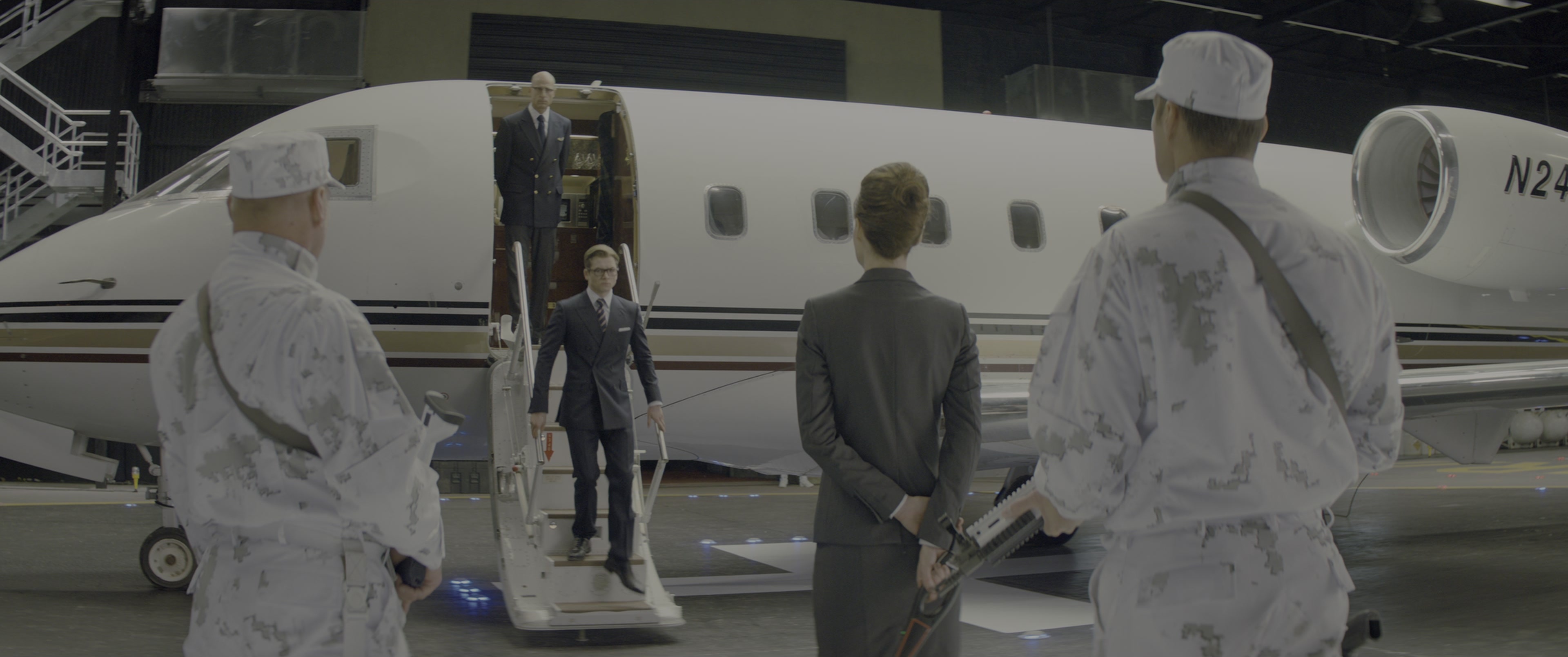 Kingsman: The Secret Service (2015), wide, 2.39:1 — film still