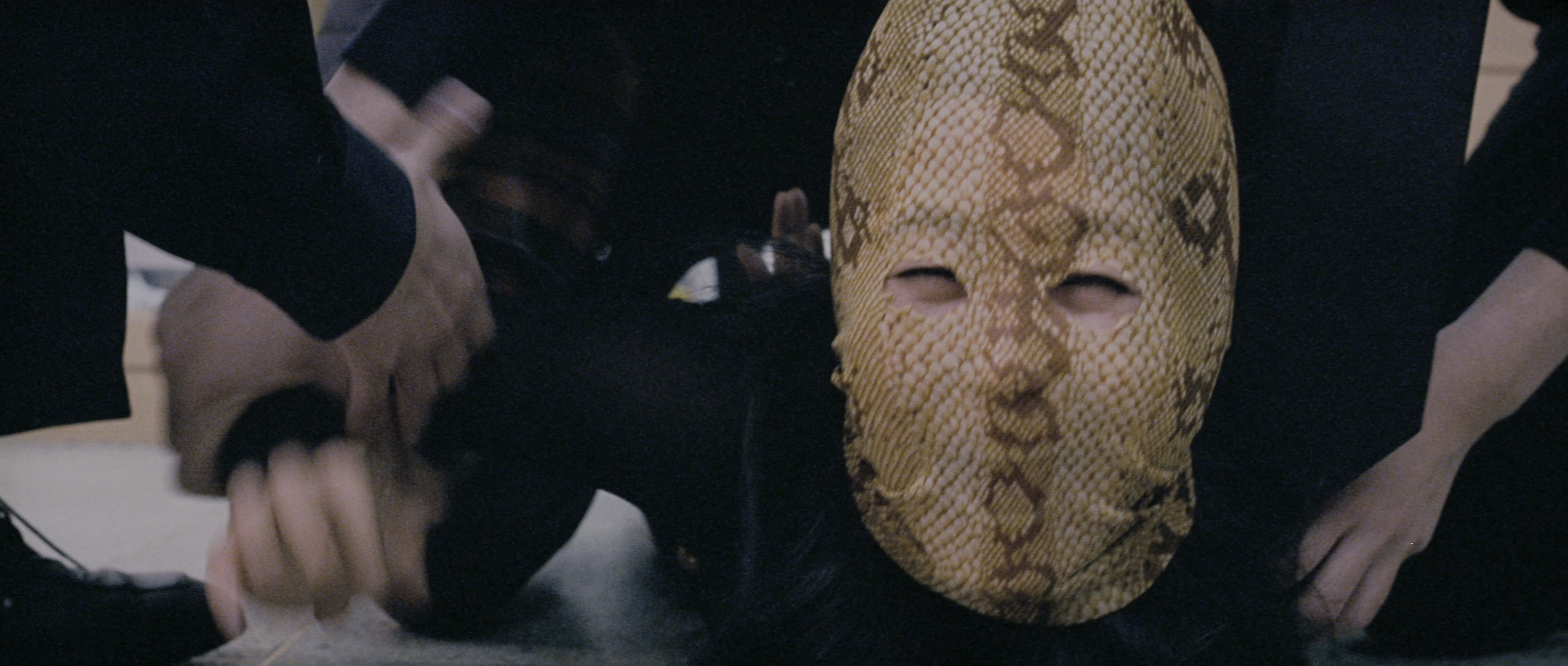 Chinjeolhan Geumjassi (2005), close, 2.35:1 — film still